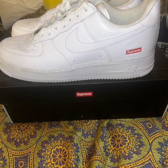 AIR FORCE 1 LOW SUPREME - Picture 4 of 9